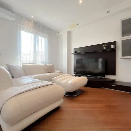 Apartment Elegante - Aeroporto - Porto - Wifi